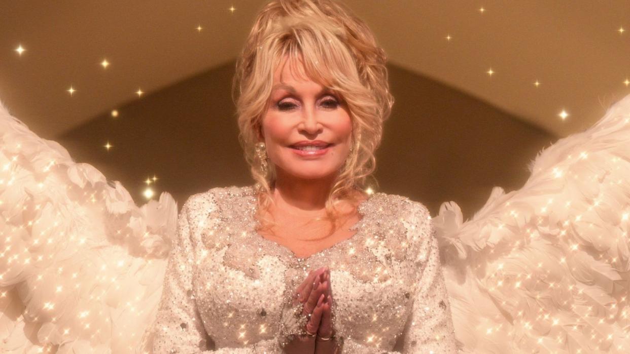 best dolly parton christmas movies