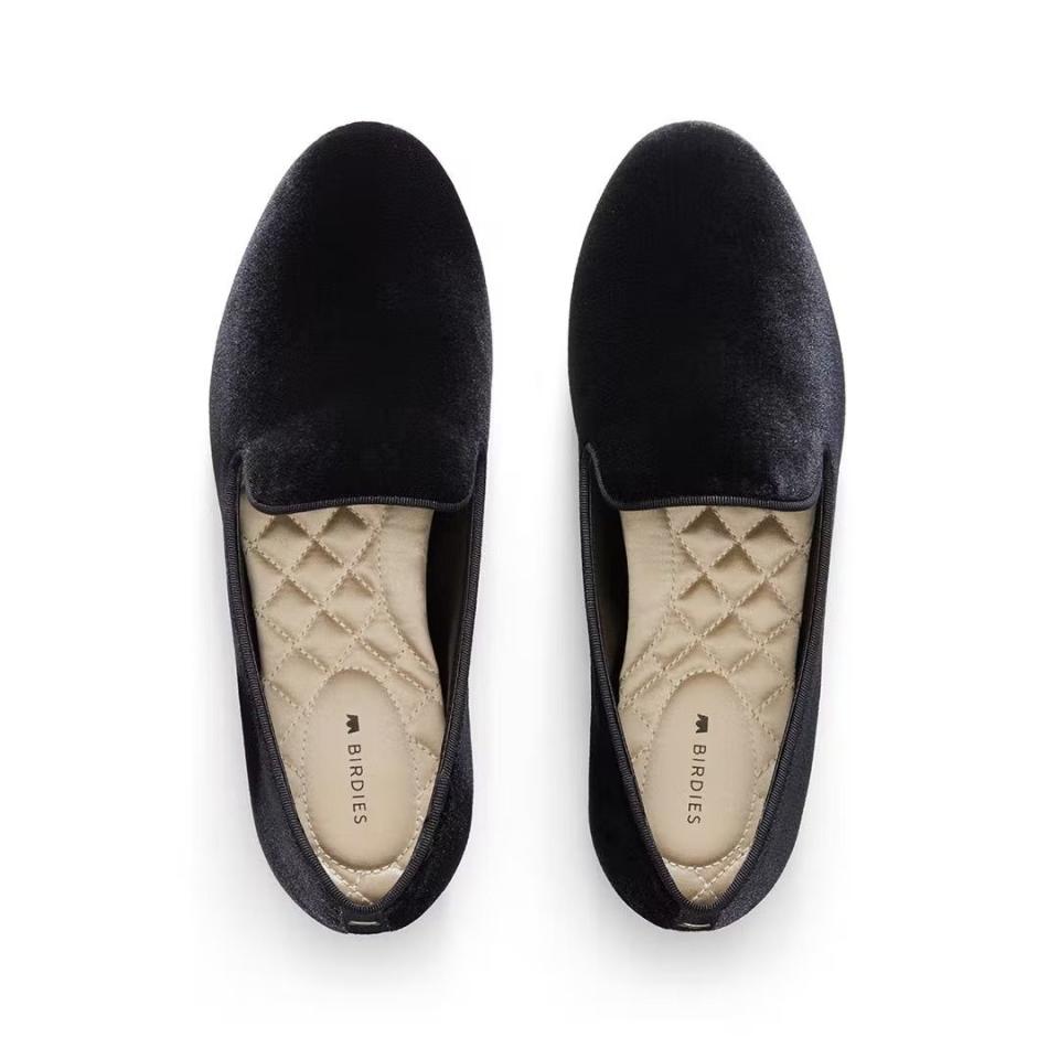 <p><a href="https://go.redirectingat.com?id=74968X1596630&url=https%3A%2F%2Fbirdies.com%2Fproducts%2Fwomens-flats-starling-black-velvet&sref=https%3A%2F%2Fwww.townandcountrymag.com%2Fstyle%2Ffashion-trends%2Fg46120789%2Fbirdies-holiday-sale-a-bration%2F" rel="nofollow noopener" target="_blank" data-ylk="slk:Shop Now;elm:context_link;itc:0;sec:content-canvas" class="link ">Shop Now</a></p><p>The Starling</p><p>birdies.com</p><p>$68.00</p>