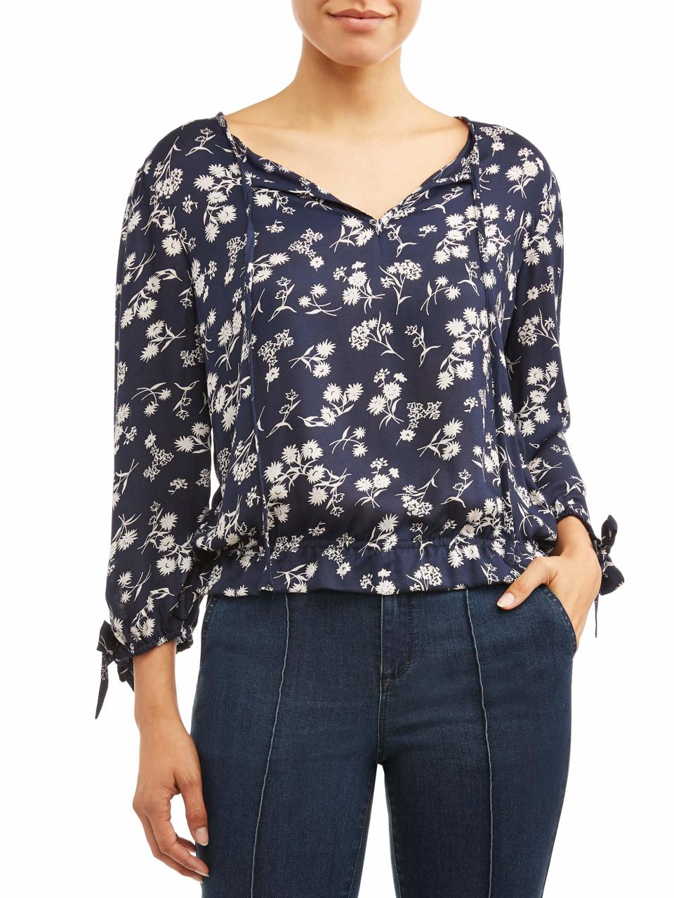 You can easily wear this versatile top to work and on the weekend. (Photo: Walmart)