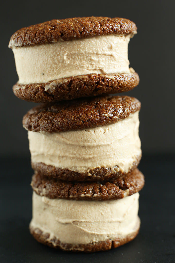 <strong>Get the <a href="http://minimalistbaker.com/chai-ginger-ice-cream-sandwiches/" target="_blank">Chai Ginger Ice Cream Sandwiches recipe</a> from Minimalist Baker</strong>