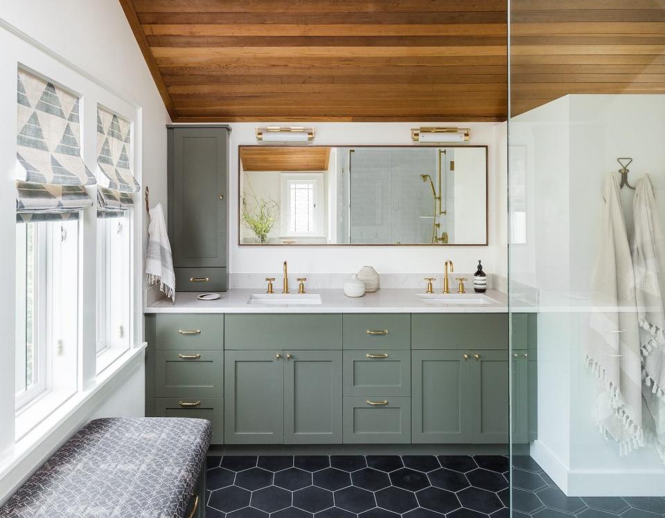 These Chic Bathroom Mirror Ideas Will Elevate Any Space