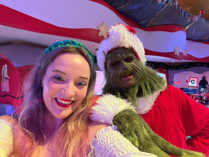 writer selfie with the grinch