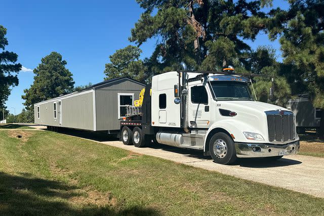 <p>Braustin Homes</p> The delivery of Veronica Marin's new mobile home on Sept. 27, 2024