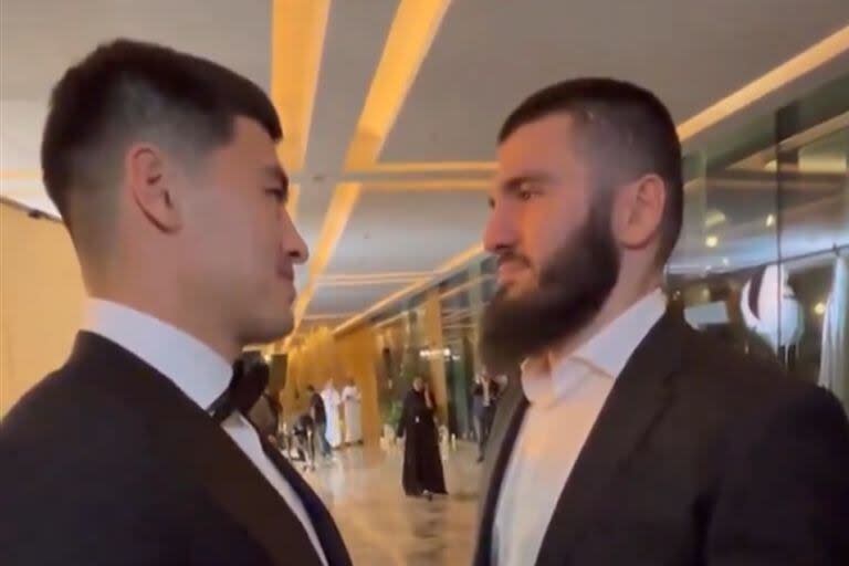 Dmitry Bivol y Artur Beterbiev, frente a frente