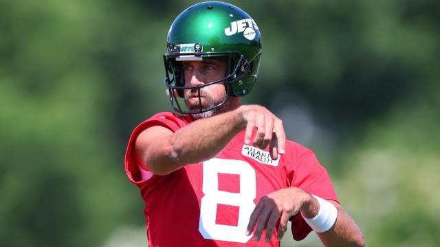 Quarterback Aaron Rodgers Debuts for Jets vs. Giants in preseason