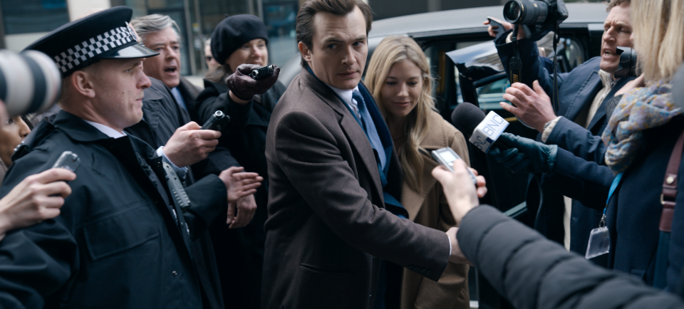 Sienna Miller and Rupert Friend in Anatomy of a Scandal on Netflix