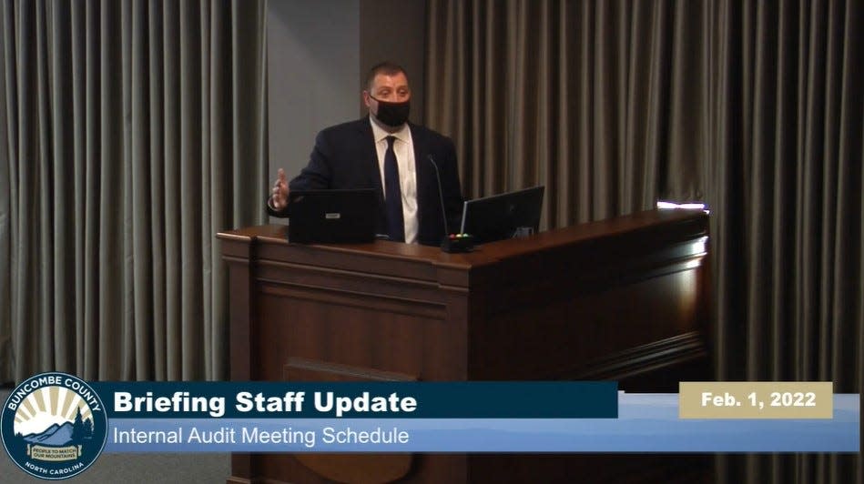 Buncombe County Internal Audit Director Dan Keister presents to Board of Commissioners Feb. 1 on the future of his role and the frequency of Audit Committee reports.
