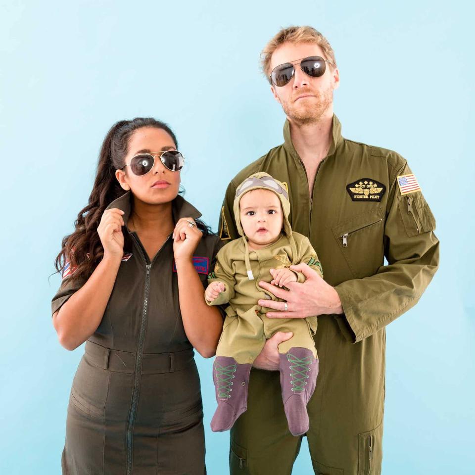 DIY Top Gun Family Halloween Costume