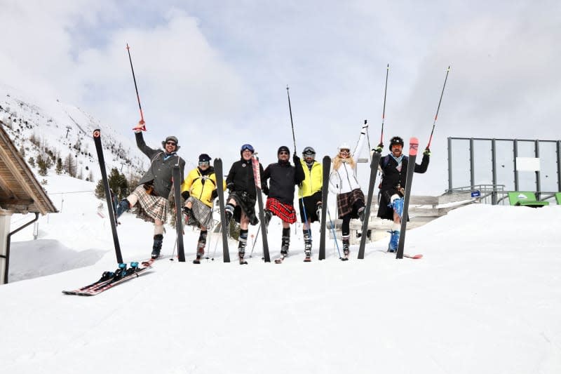 Instead of a thick ski suit, a kilt is what winter sports enthusiasts hit the slopes in on the Nockberge mountains kilt day. Rene Krammer/TMG/dpa-tmn