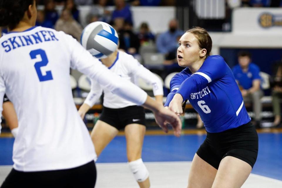 Kentucky freshman Eleanor Beavin (6) was named the SEC Libero of the Year on Sunday.