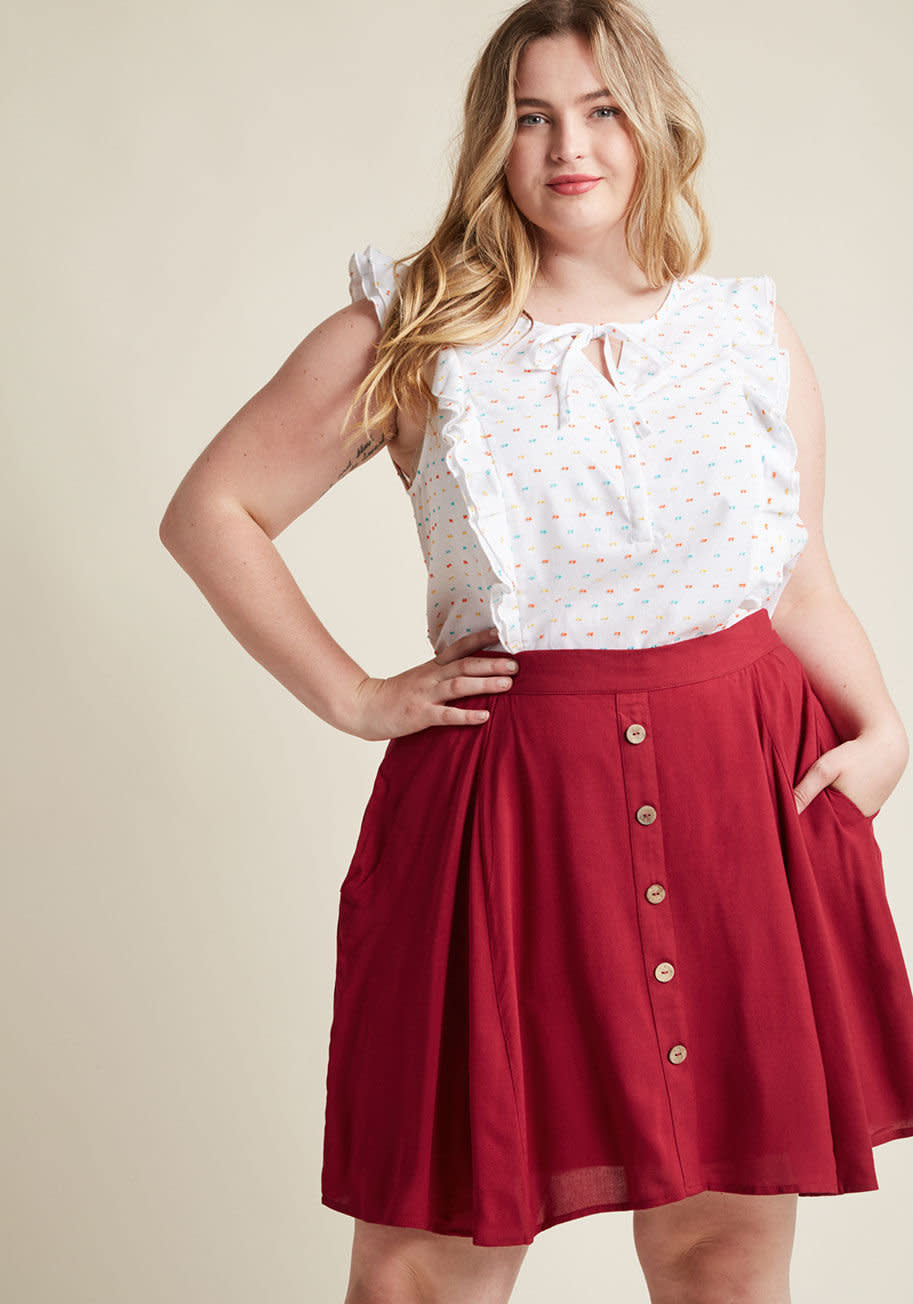 <a href="https://www.modcloth.com/shop/skirts/you-sassy-thing-skater-skirt/152904.html?dwvar_152904_color=BLK&amp;cgid=skirts_131" target="_blank">Shop it at Modcloth</a>.&nbsp;