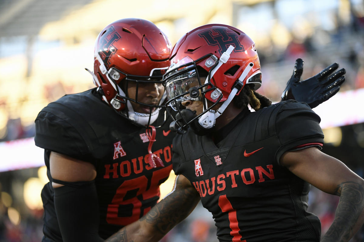 Houston Football on X: This is a @MarcusJonesocho appreciation post. He  ended the regular season with the following national rankings: 1. Kick  Return Average (38 YPR) T-1. INTs (5) T-1. Punt Return