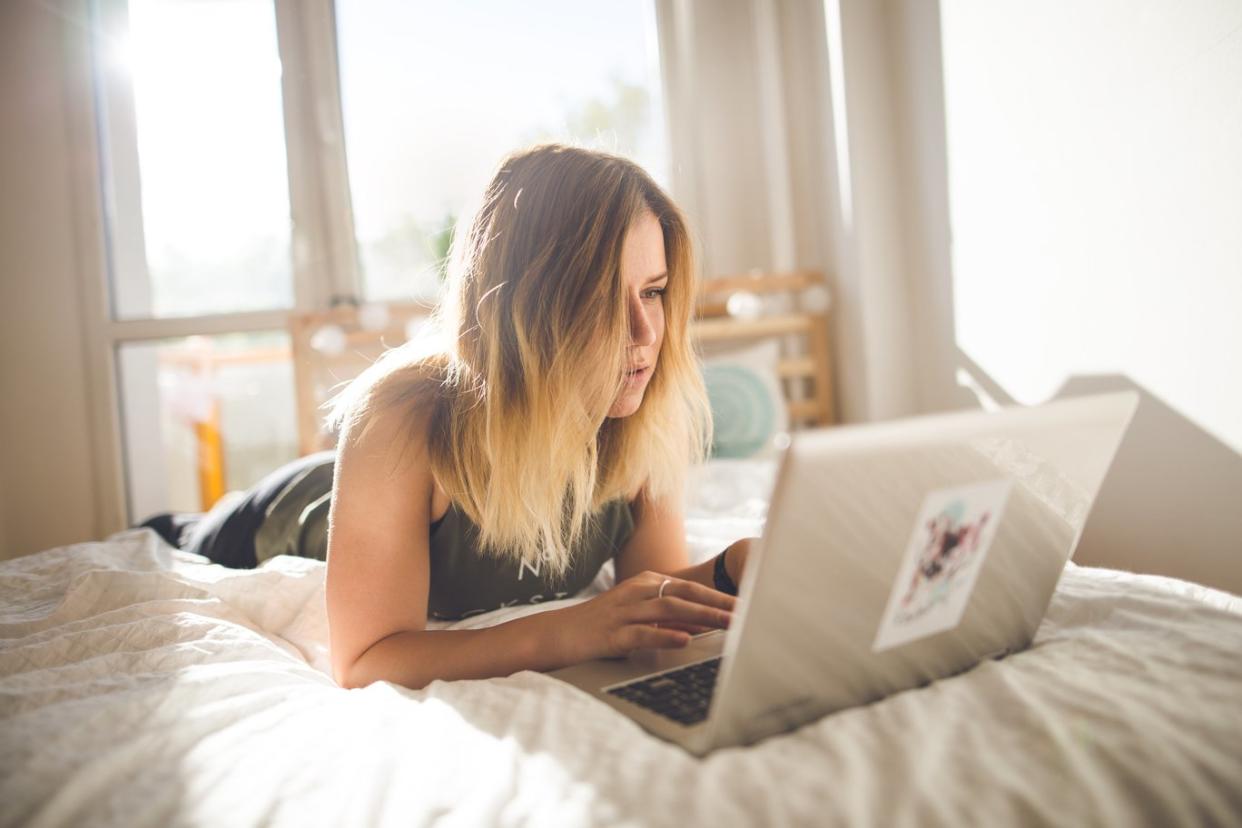 7 ways a shy person will use social media to tell you they’re into you
