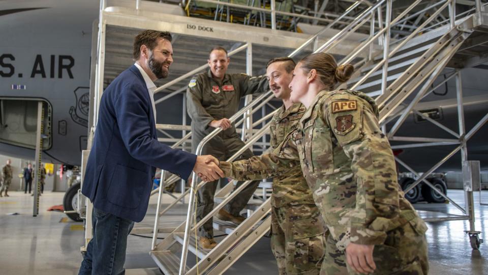 Sen. JD Vance visits the 121st Air Refueling Wing at Rickenbacker Air National Guard Base, Ohio, May 2023. (Ralph Branson/U.S. Air National Guard)