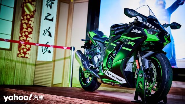 Kawasaki ZX-10R Z900 W800 ZX-6R 改款新車色塗裝動力操控品牌聯名 