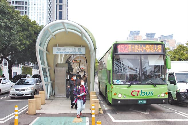 中市推動台灣大道交通分流措施，明年1月15日起8條公車路線部分路段改駛專用道。（本報資料照片／陳淑芬台中傳真）