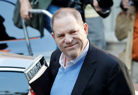 Film producer Harvey Weinstein arrives at the 1st Precinct in Manhattan in New York, U.S., May 25, 2018. REUTERS/Mike Segar