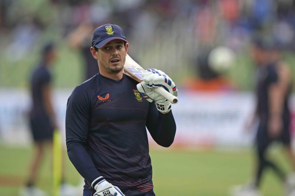 South Africa's Quinton de Kock warms up before the start of the first Twenty20 cricket match between India and South Africa in Thiruvananthapuram, India, Wednesday, Sept. 28, 2022. (AP Photo/Mahesh Kumar A.)