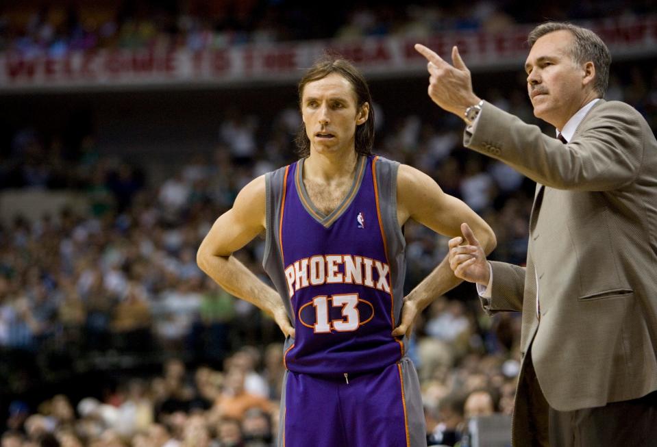 Phoenix Suns head coach Mike D'Antoni and Steve Nash during Game 2 of the Western Conference finals at American Airlines Center in Dallas, on May 26, 2006.