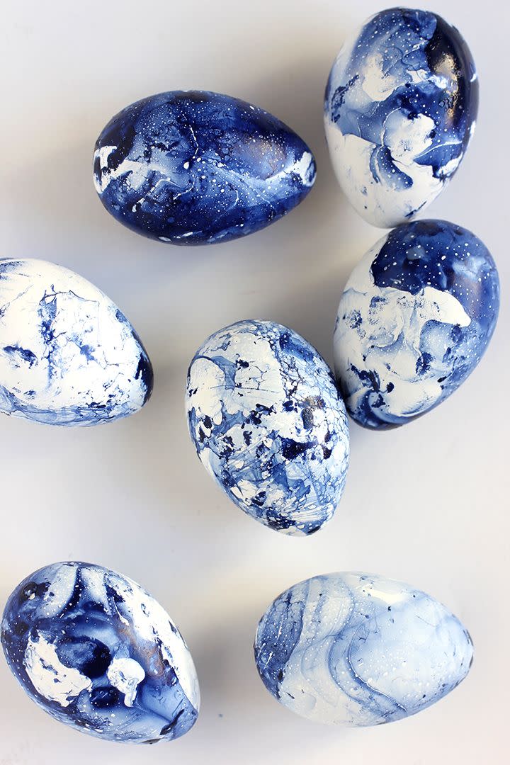 28) Indigo Marbled Easter Eggs