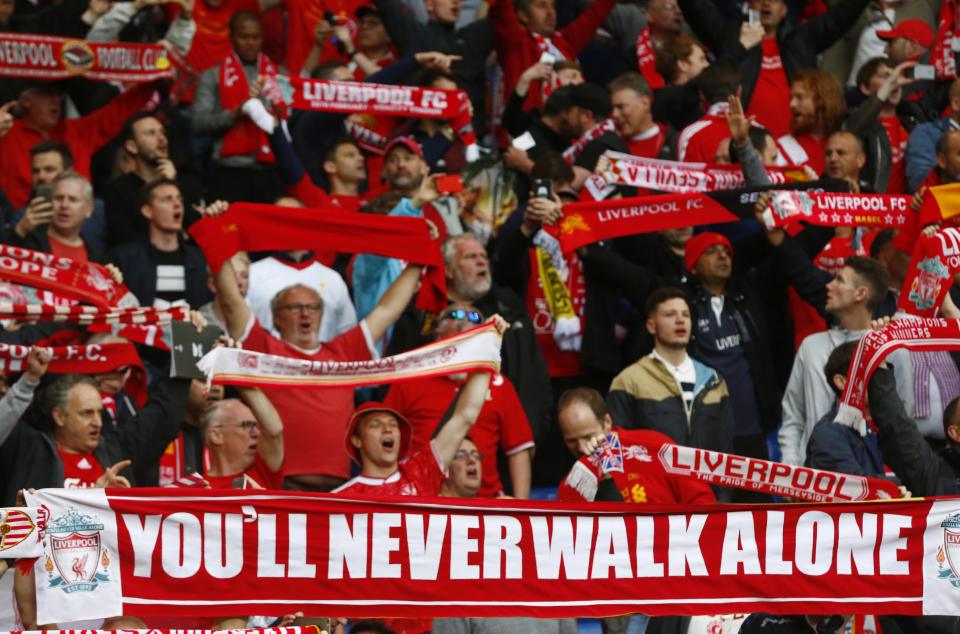 Un Ambiente inmejorable para la los fans del Liverpool, "you'll never walk alone"