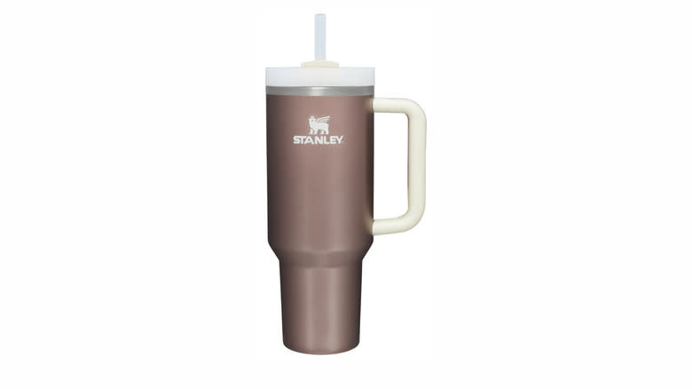 Stanley Quencher H.20 Flowstate Tumbler in a rose quartz color