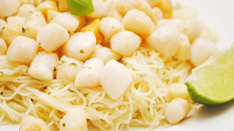 bay scallops in pasta