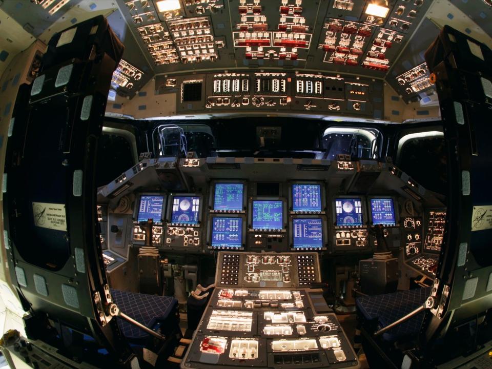 space shuttle endeavour flight deck cockpit controls reuters RTR31K04