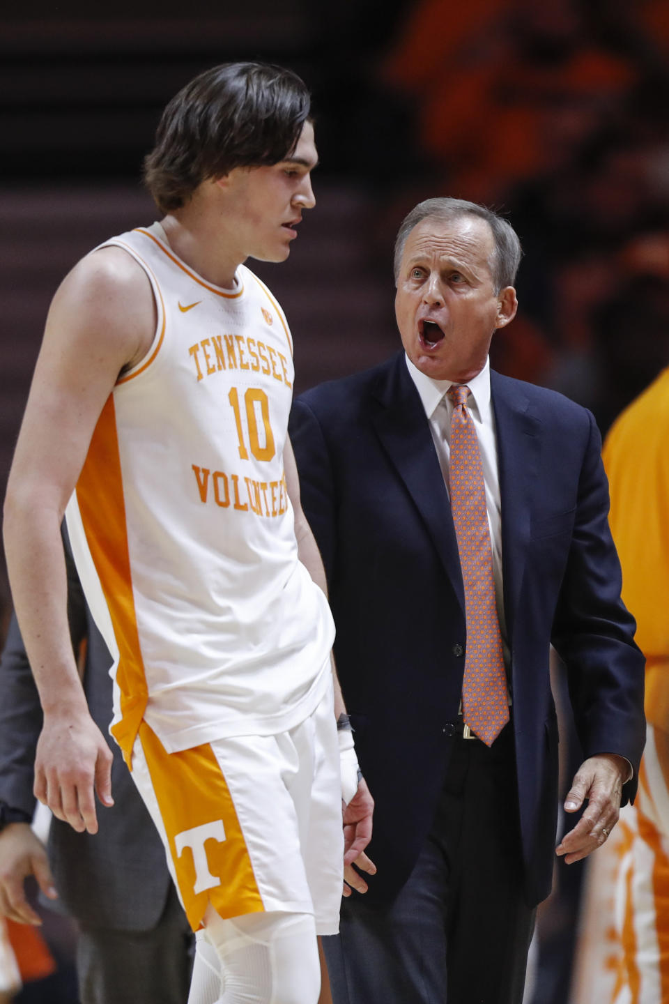 Tennessee head coach Rick Barnes yells at forward John Fulkerson (10) during the first half of an NCAA college basketball game against Jacksonville State, Saturday, Dec. 21, 2019, in Knoxville, Tenn. (AP Photo/Wade Payne)