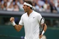 Britain Tennis - Wimbledon - All England Lawn Tennis & Croquet Club, Wimbledon, England - 1/7/16 Argentina's Juan Martin Del Potro celebrates winning the third set against Switzerland's Stan Wawrinka REUTERS/Paul Childs