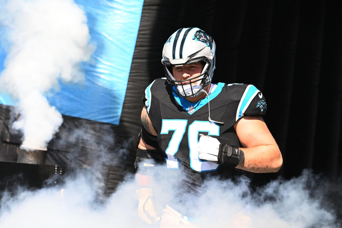 Broncos sign OL Calvin Throckmorton to 1-year contract - Yahoo Sports