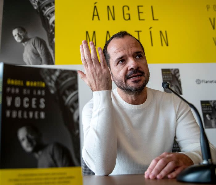 Ángel Martín en la presentación de su libro