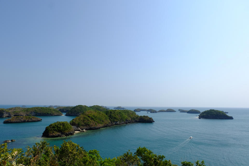 Hundred island scenery view in Pangasinan area of Philippines. (Photo: Getty Images)