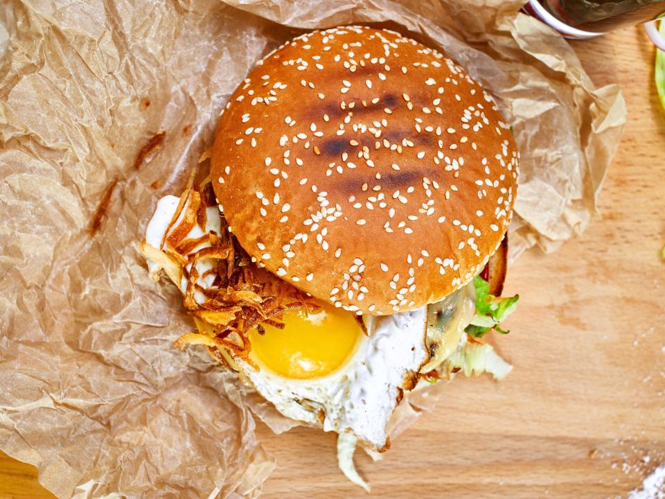 burger with egg