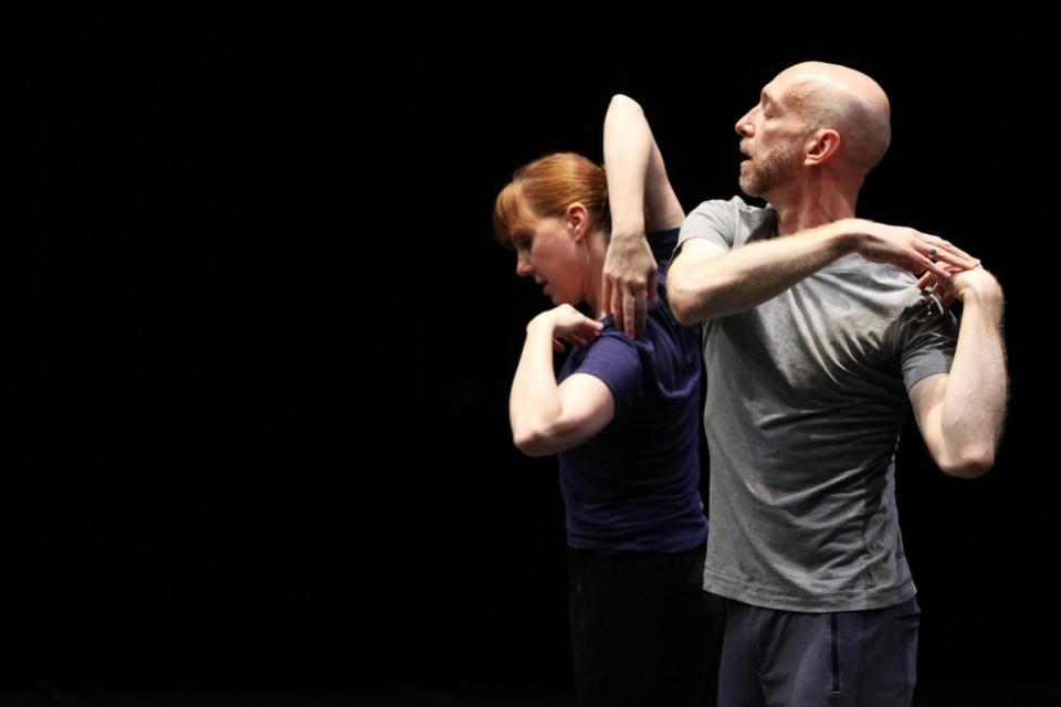 Catalogue (First Edition) performers Jill Johnson and Christopher Roman (Sadler's Wells/Dorothea Tuch)