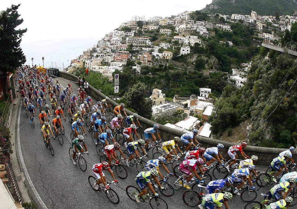 <p>Saranno date anche deroghe in occasione di eventi sportivi, come ad esempio le corse ciclistiche. (AP) </p>