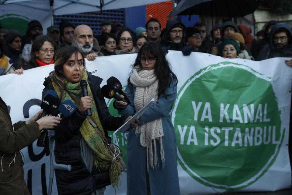 Protesters opposing the canal project gather outside the provincial directorate of environment and urbanism in Istanbul, 2 January 2020.