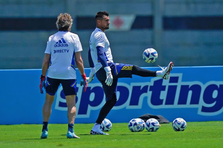 Chiquito Romero, durante el entrenamiento de Boca en el predio de Vasco da Gama