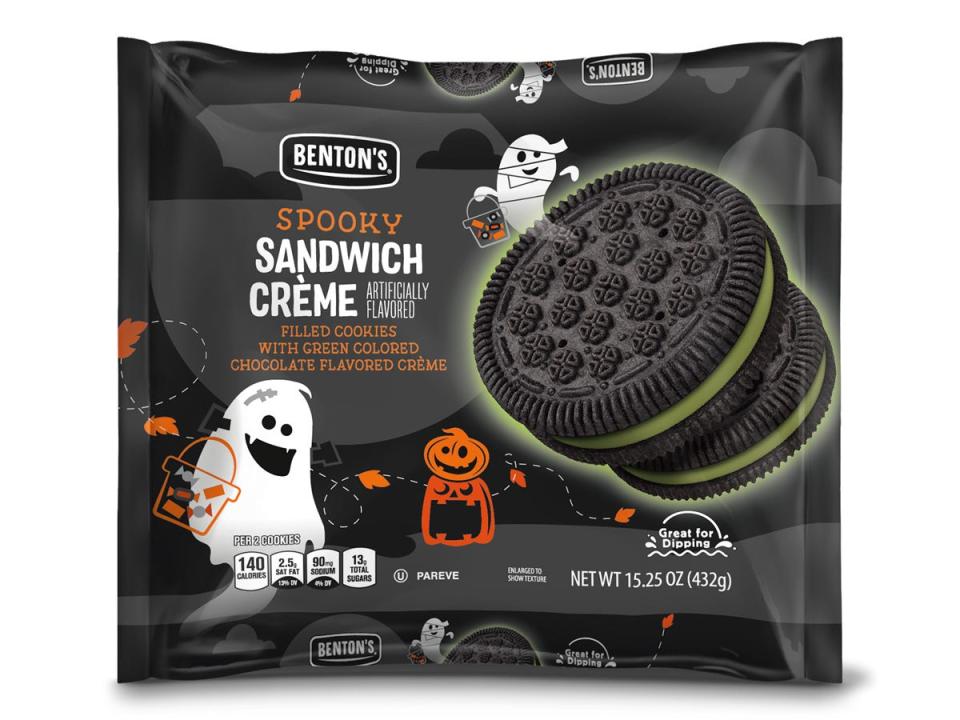 Benton's spooky sandwich cookies