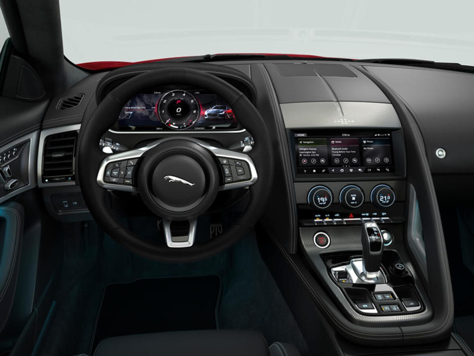 Jag_F-TYPE_22MY_R-Dynamic_Black_Convertible_Interior_120421_002.jpg