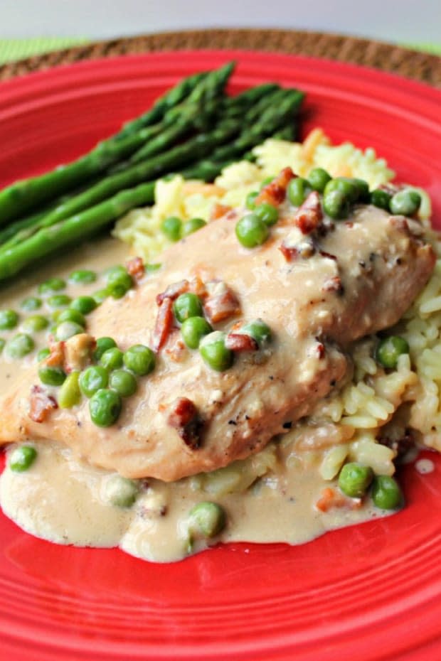 <p><a href="https://www.reneeskitchenadventures.com/2014/03/chicken-breasts-in-pancetta-cream-with.html" rel="nofollow noopener" target="_blank" data-ylk="slk:Renee's Kitchen Adventures;elm:context_link;itc:0;sec:content-canvas" class="link ">Renee's Kitchen Adventures</a></p>