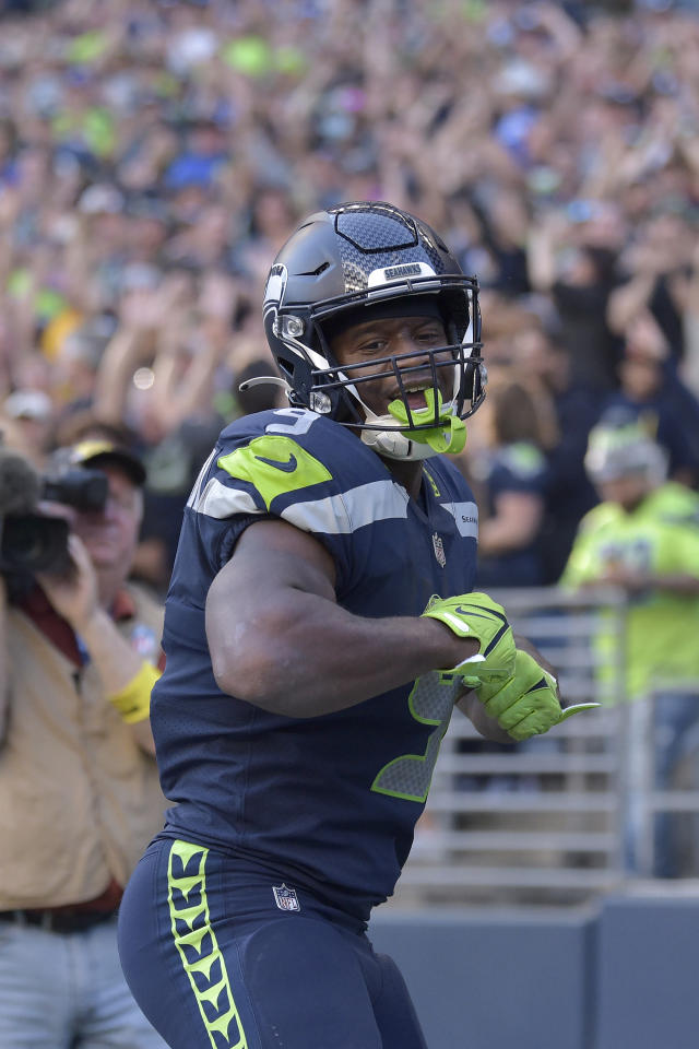 Walker runs for key TD, Seahawks beat Cardinals 19-9