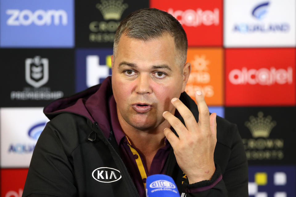 Broncos coach Anthony Seibold speaks to the media at a press conference.