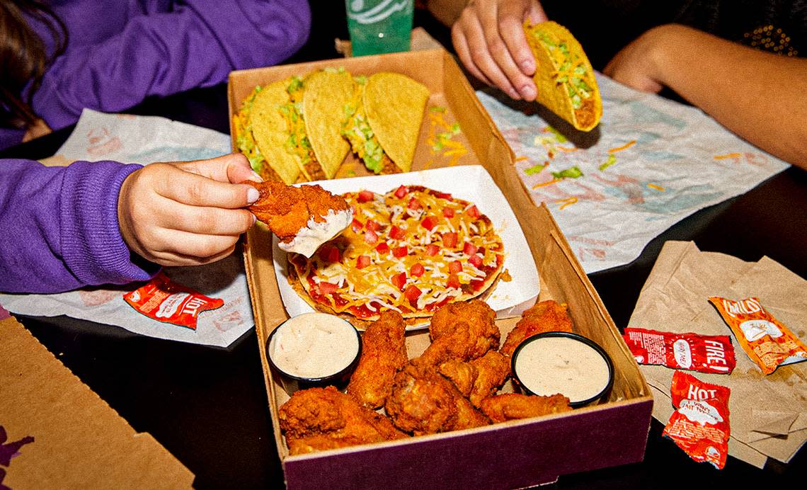 Taco Bell’s new Ultimate Game Day box includes fan-favorites such as the Mexican Pizza and Crispy Chicken Wings.