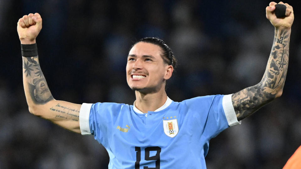 Darwin Nunez equals 96-year-old Uruguay goalscoring record but RUINS fans' Edinson Cavani tribute