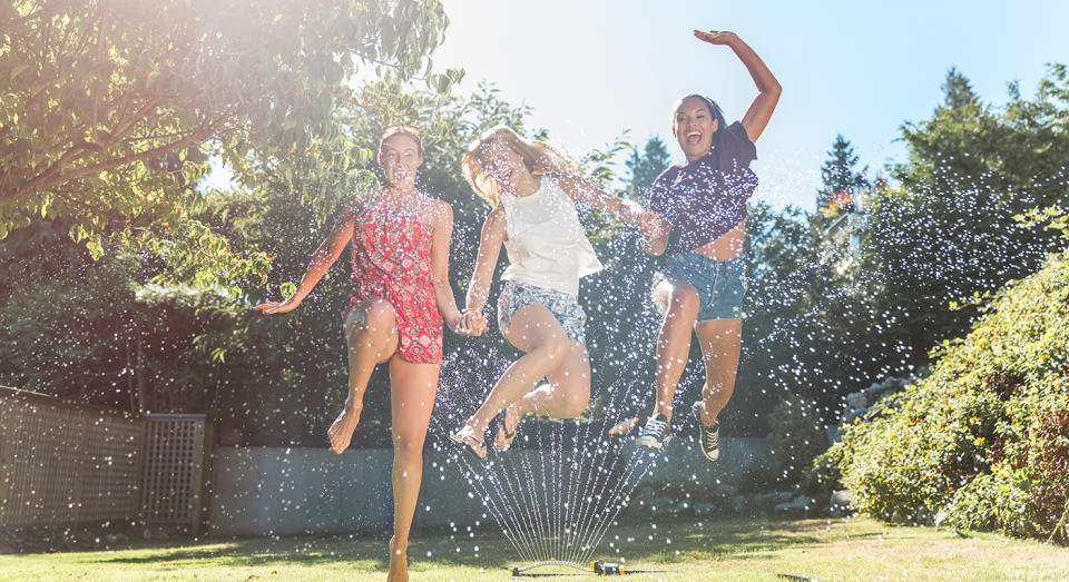 Is your garden looking parched from the warm weather?  Here are the top-rated sprinklers to shop now.  (Getty Images)