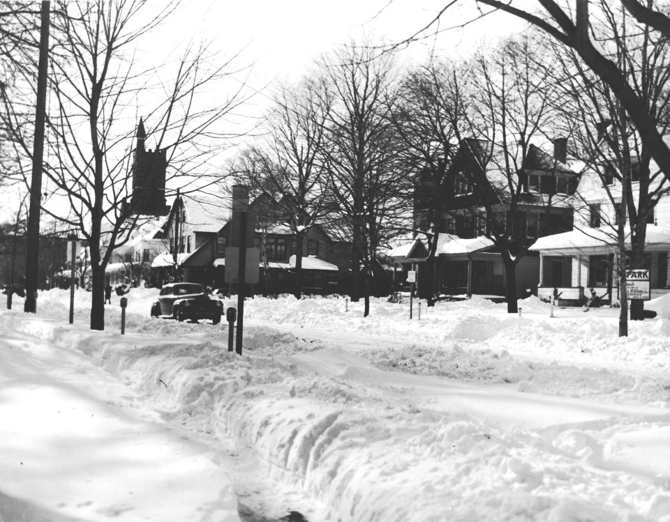 State Street Hackensack after a snow storm in 1947.