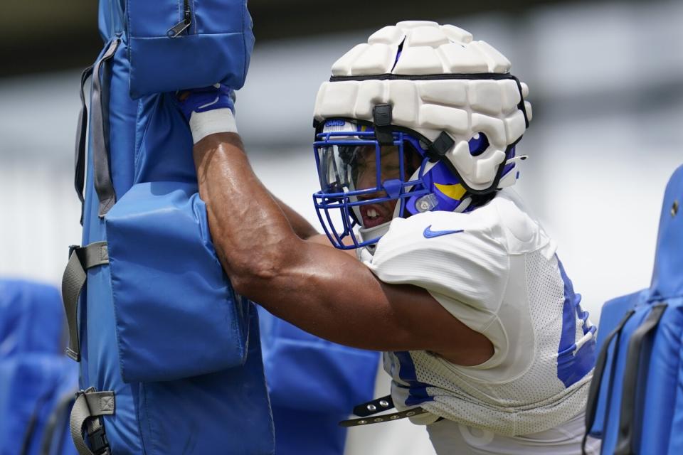 Rams outside linebacker Daniel Hardy participates in practice drills on Aug. 4.