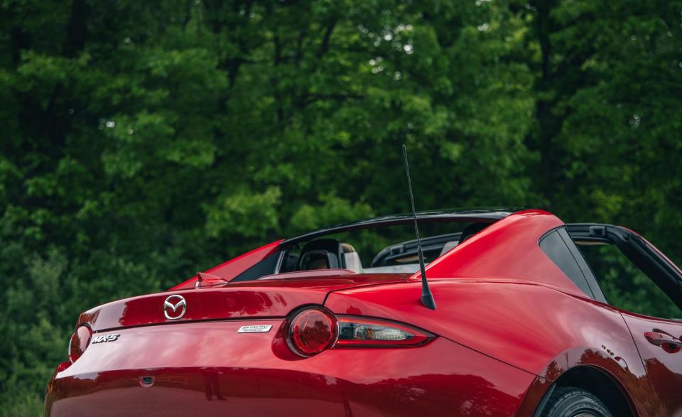 <p>2019 Mazda MX-5 Miata RF Automatic</p>