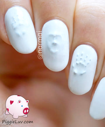 3-D Ghost Face Nails